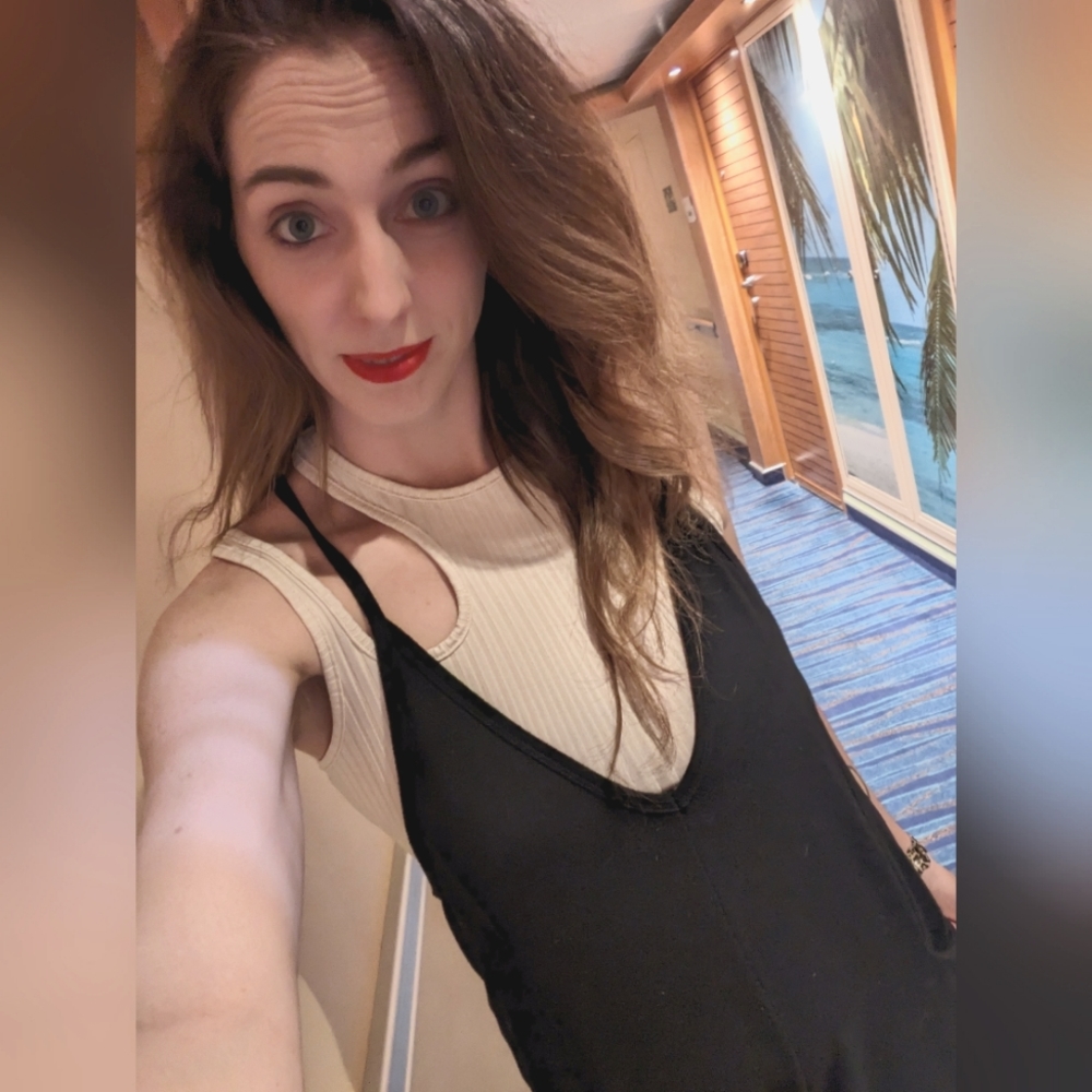Meet your Posher, Caitie